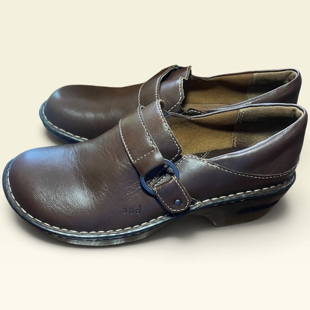 BOC Brown Women's Wedge Clogs Size 9.5 Leather Uppers